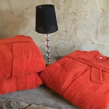 Bed & Breakfast Chateau De Perpezat